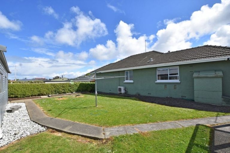 Photo of property in 29 Highfield Terrace, Newfield, Invercargill, 9812