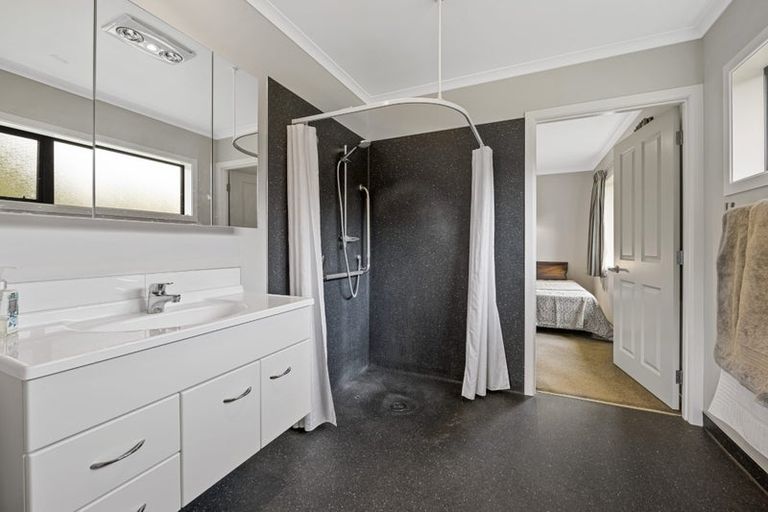 Photo of property in 99 Raleigh Street, Brixton, Waitara, 4382