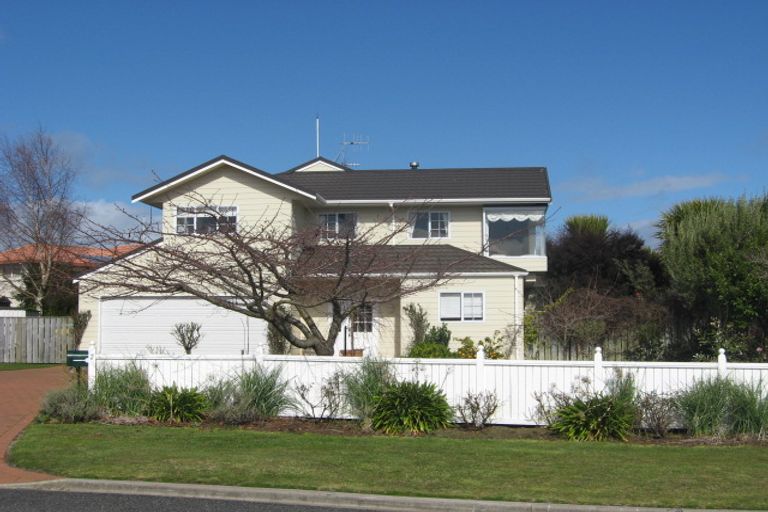 Photo of property in 2 Marlow Grove, Wharewaka, Taupo, 3330