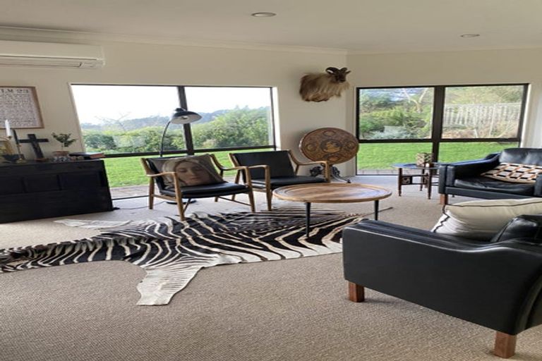 Photo of property in 82 Southernthread Road, Brooklyn, Wellington, 6021