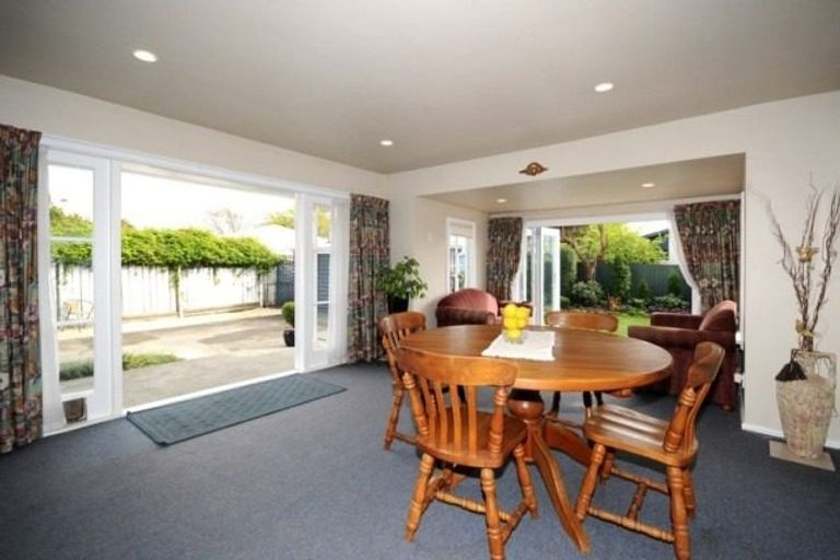 Photo of property in 30 Raxworthy Street, Ilam, Christchurch, 8041