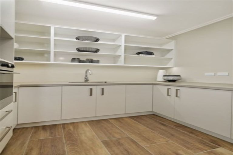 Photo of property in 80 Ewen Place, Karaka, Papakura, 2580