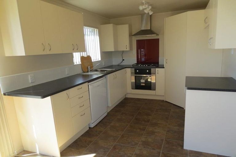 Photo of property in 29 Crownhill Street, Spotswood, New Plymouth, 4310