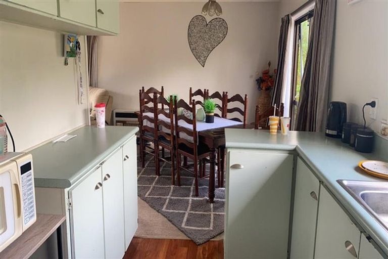 Photo of property in 3 Atarau Grove, Paraparaumu, 5032