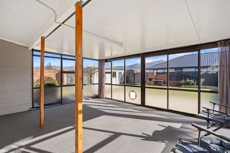 Photo of property in 10 Linrosa Place, Cromwell, 9310