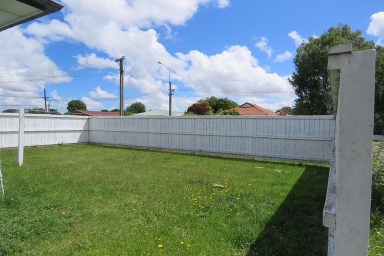 Photo of property in 52 Waimairi Road, Upper Riccarton, Christchurch, 8041