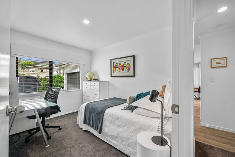 Photo of property in 51 Makiri Street, Helensville, 0800