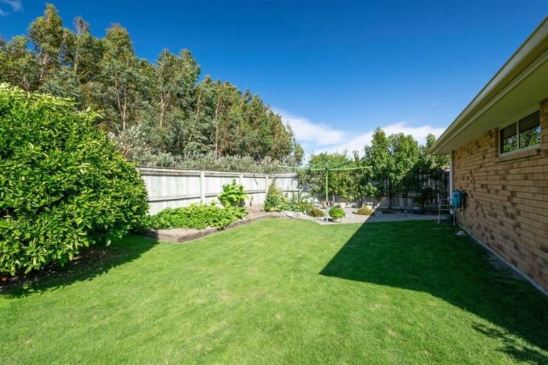 Photo of property in 32 Magnolia Drive, Springlands, Blenheim, 7201
