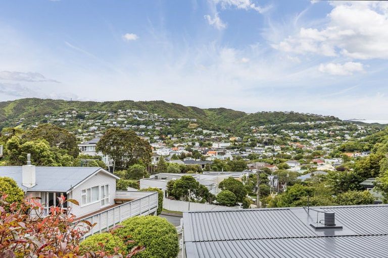 Photo of property in 21a David Crescent, Karori, Wellington, 6012