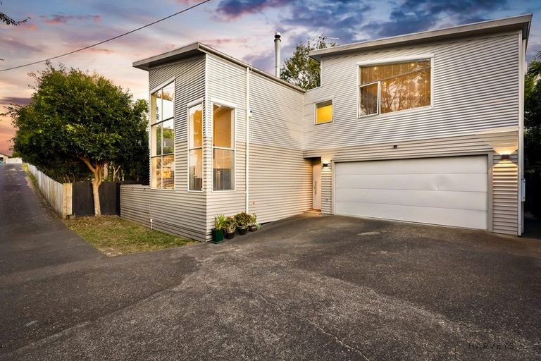 Photo of property in 63a Simpson Road, Ranui, Auckland, 0612