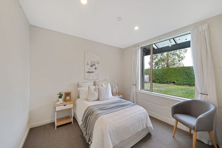 Photo of property in 70 Queens Avenue, Waikuku Beach, 7402