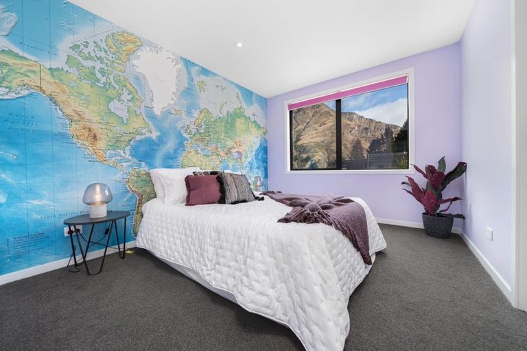 Photo of property in 3 Kincaid Place, Arthurs Point, Queenstown, 9371