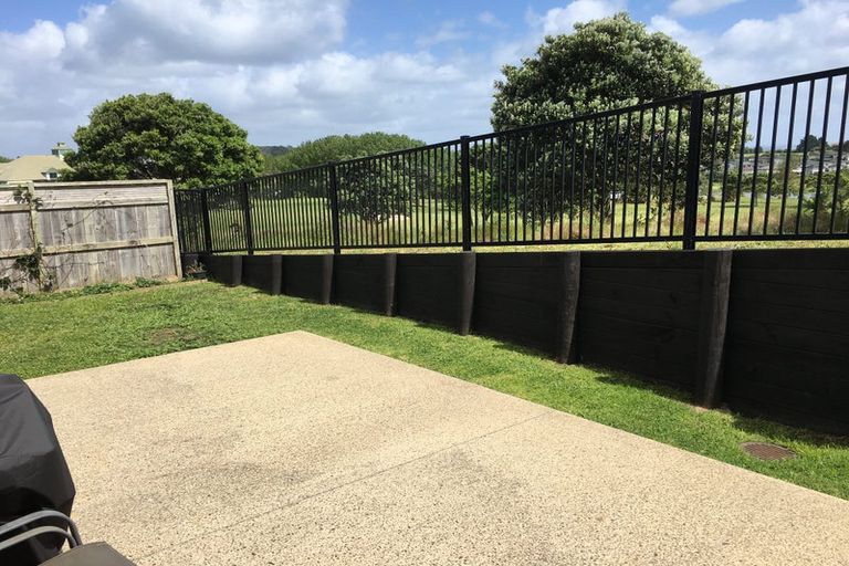 Photo of property in 75 Cape Cod Drive, Gulf Harbour, Whangaparaoa, 0930