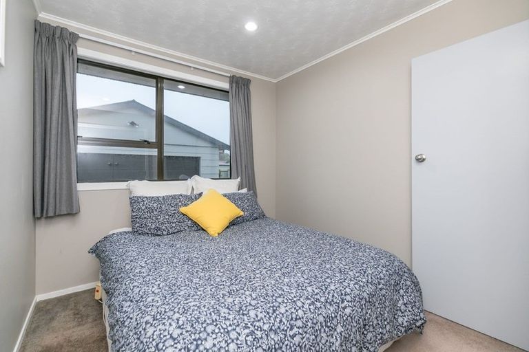 Photo of property in 110 Oakfield Crescent, Pukete, Hamilton, 3200