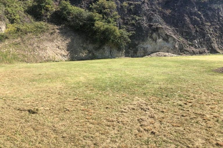 Photo of property in 65 Oak Road, Poraiti, Napier, 4112