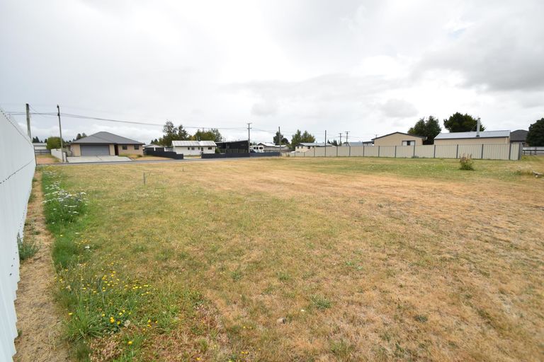 Photo of property in 21 Totara Drive, Twizel, 7901