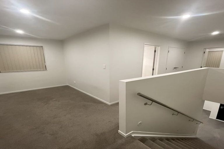 Photo of property in 74a Miller Road, Mangere Bridge, Auckland, 2022