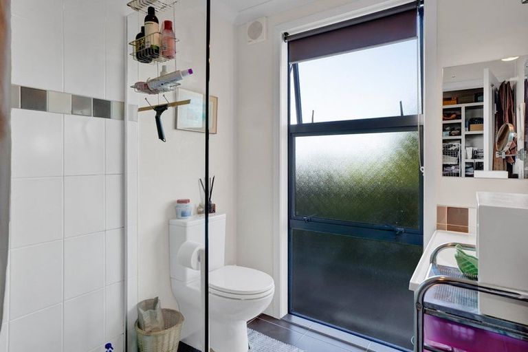 Photo of property in 127 Wairau Road, Oakura, 4314