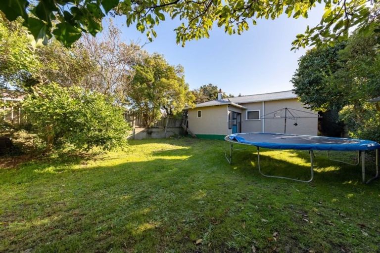 Photo of property in 22 Britannia Street, Petone, Lower Hutt, 5012