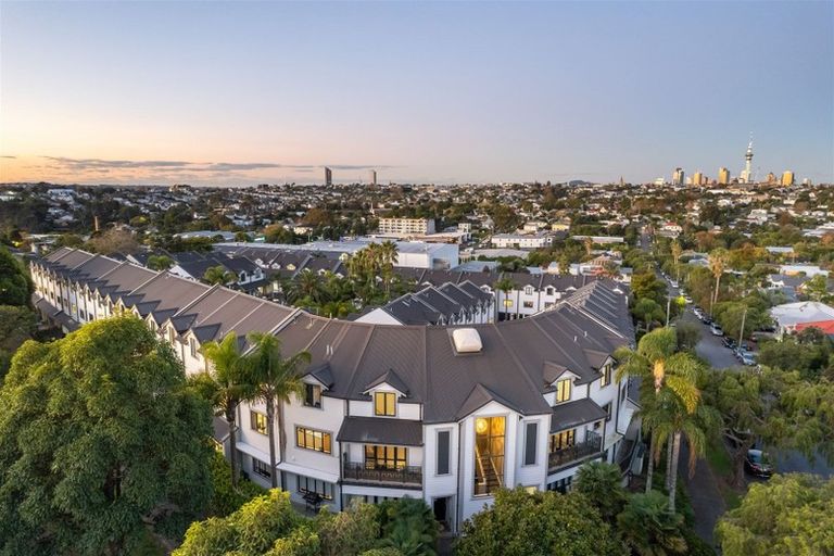 Photo of property in 7/386 Richmond Road, Grey Lynn, Auckland, 1021