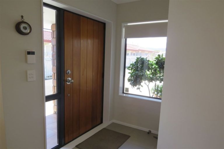 Photo of property in 63a Winchester Street, Levin, 5510