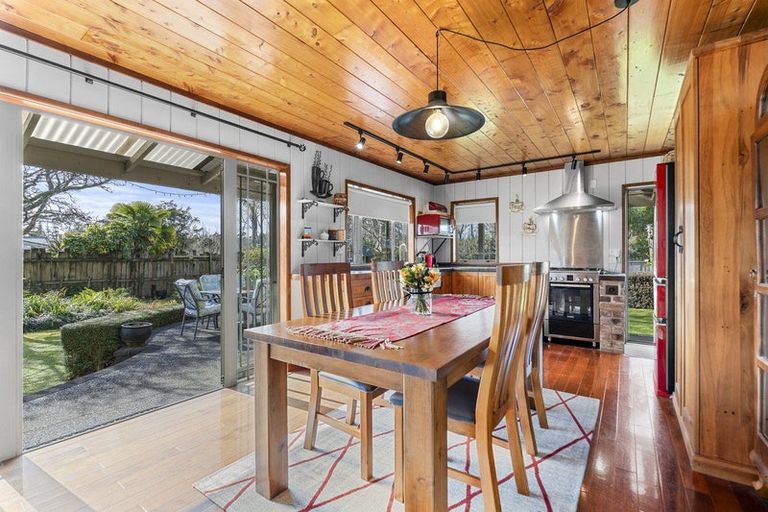 Photo of property in 5 Bosworth Street, Egmont Village, 4372