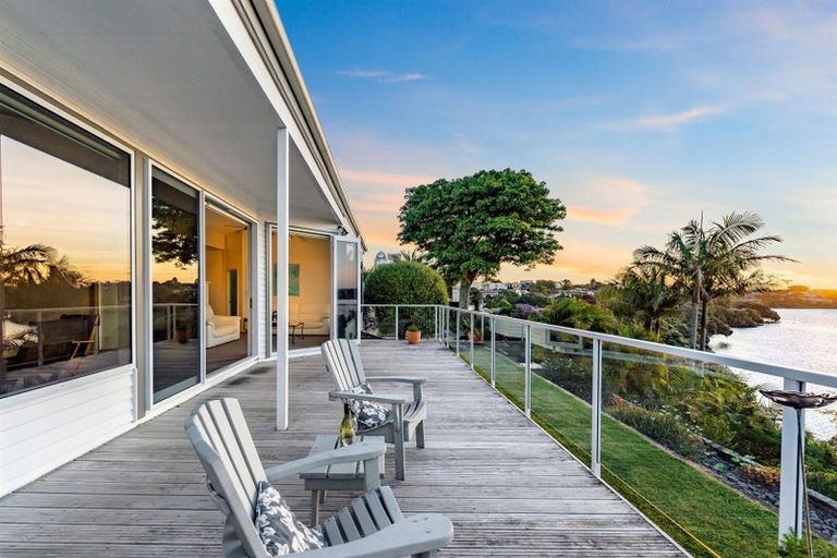 Photo of property in 204 Hurstmere Road, Takapuna, Auckland, 0622