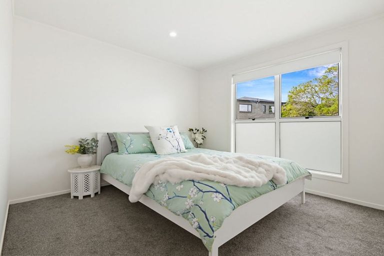 Photo of property in 127b Bruce Mclaren Road, Henderson, Auckland, 0612