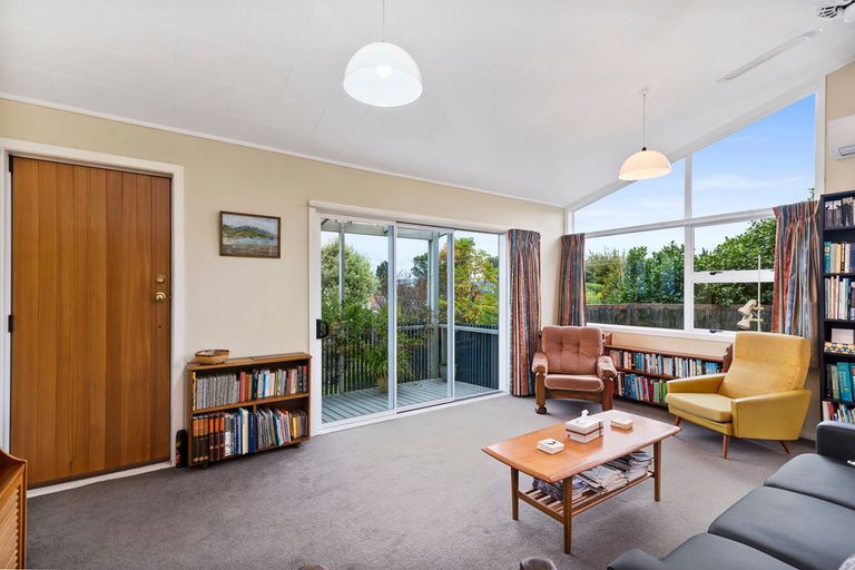 Photo of property in 32 Gillies Avenue, Taupo, 3330