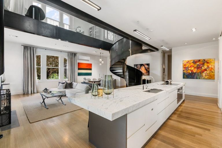 Photo of property in 19 Birdwood Crescent, Parnell, Auckland, 1052