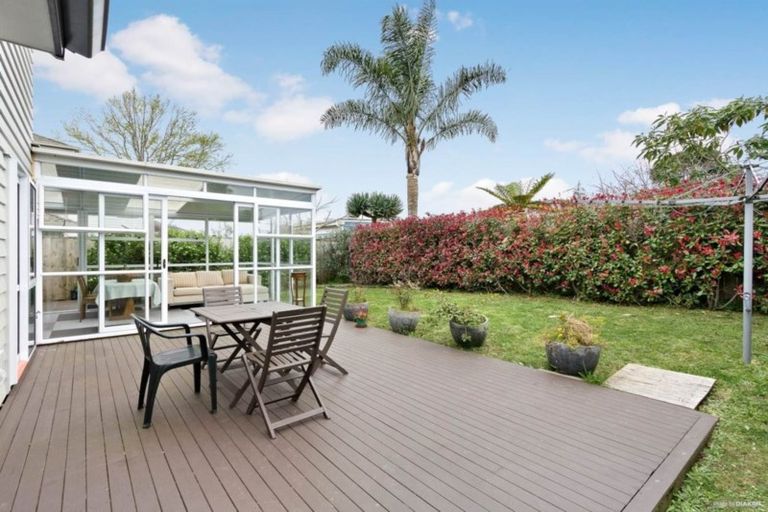 Photo of property in 140r Hepburn Road, Glendene, Auckland, 0602