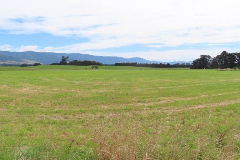 Photo of property in 490 Maharahara Road, Dannevirke, 4972