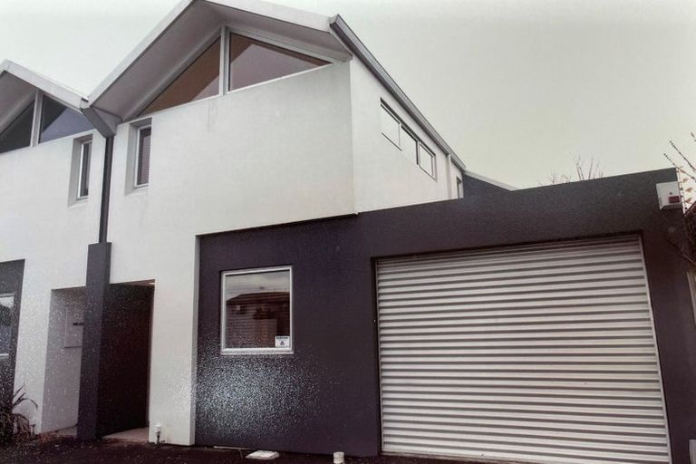 Photo of property in 7a Whitmore Street, Edgeware, Christchurch, 8013