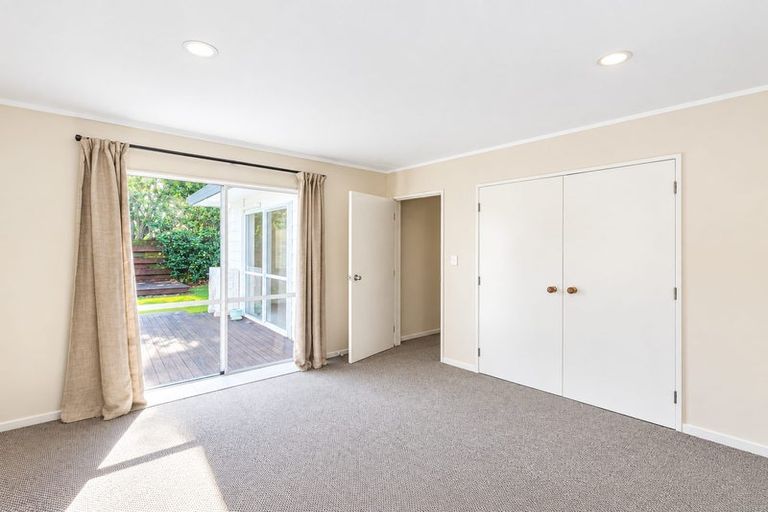 Photo of property in 96a Mangorei Road, Strandon, New Plymouth, 4312