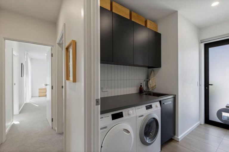 Photo of property in 7 Kotuku Lane, Jacks Point, Queenstown, 9371