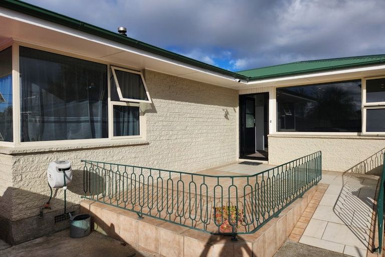 Photo of property in 59 Hills Road, Edgeware, Christchurch, 8013