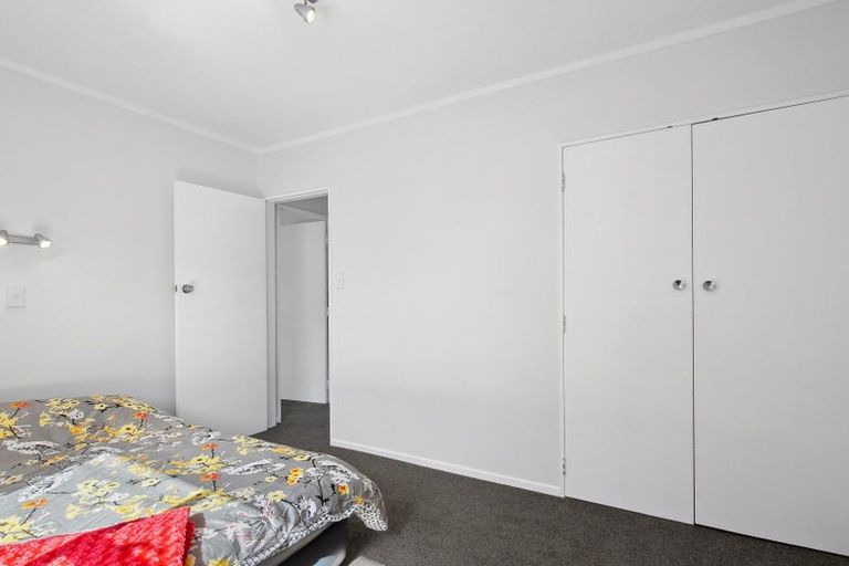 Photo of property in 183c Newlands Road, Newlands, Wellington, 6037