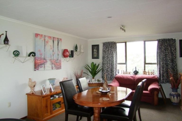 Photo of property in 76 Ajax Street, Milton, 9220