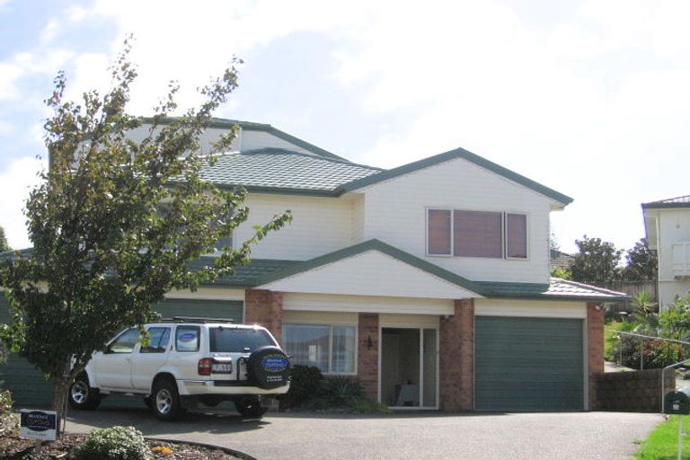 Photo of property in 26 Bundoran Way, Pinehill, Auckland, 0632