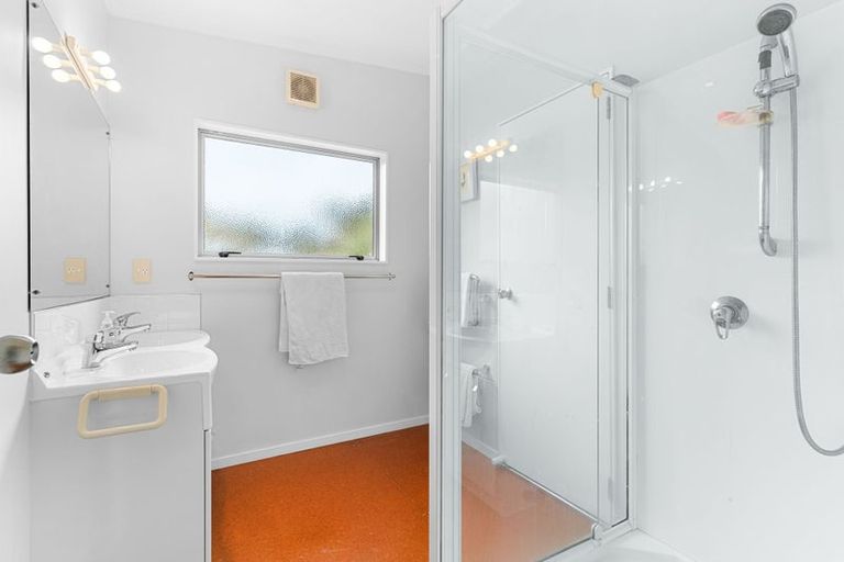 Photo of property in 44 Seabreeze Road, Mangawhai Heads, Mangawhai, 0505