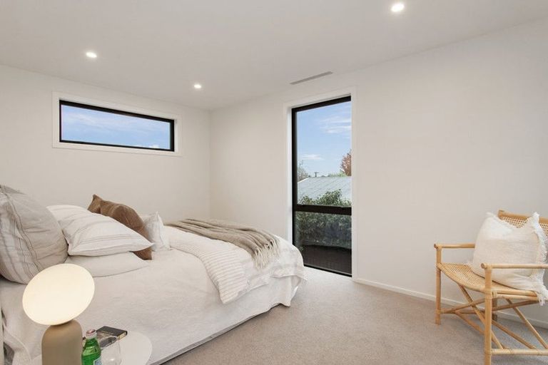 Photo of property in 2/143a Weston Road, St Albans, Christchurch, 8052