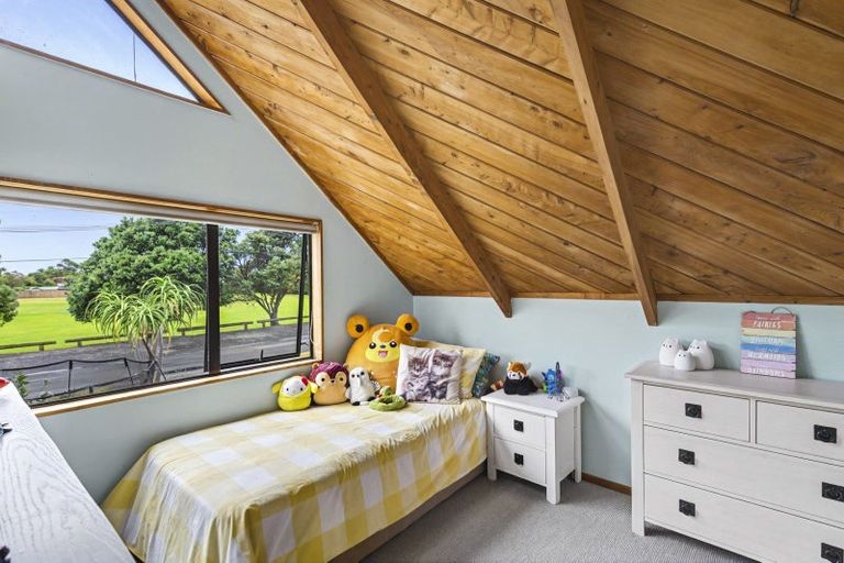 Photo of property in 15 Whyte Street, Paraparaumu Beach, Paraparaumu, 5032