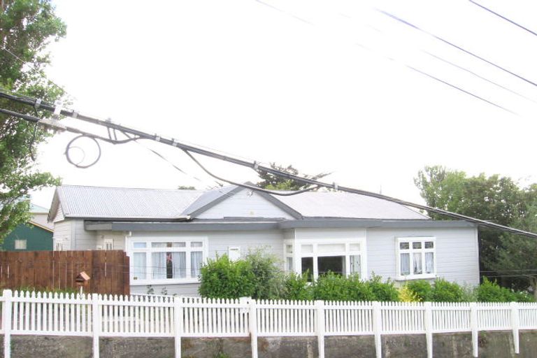 Photo of property in 84 Britomart Street, Berhampore, Wellington, 6023