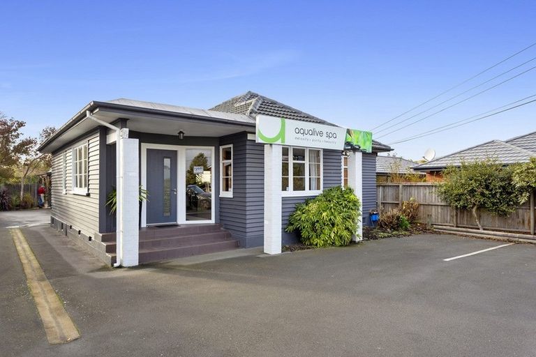 Photo of property in 1/128 Wilsons Road, Saint Martins, Christchurch, 8022