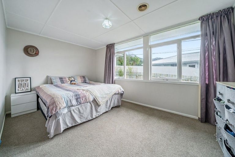 Photo of property in 19a Karaka Street, Wainuiomata, Lower Hutt, 5014