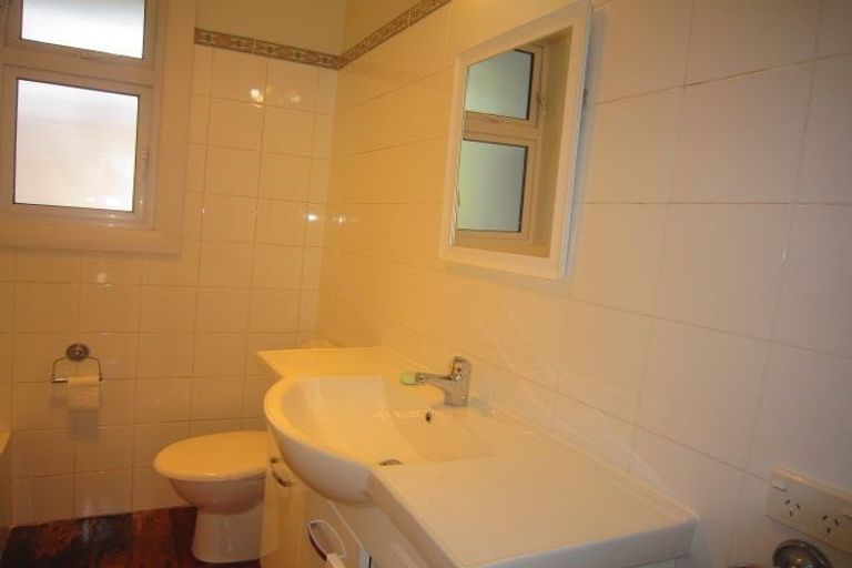 Photo of property in 56 Delhi Crescent, Khandallah, Wellington, 6035