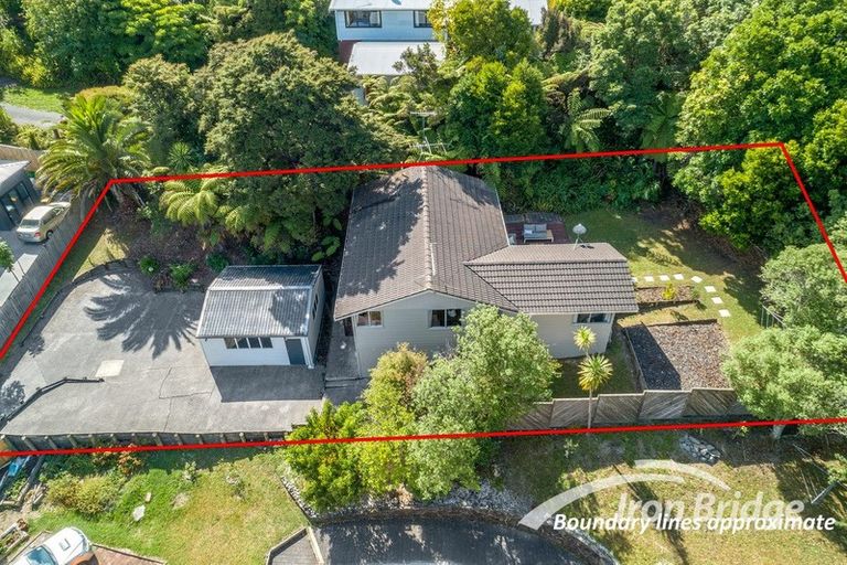 Photo of property in 17 Tacitus Place, Totara Vale, Auckland, 0629