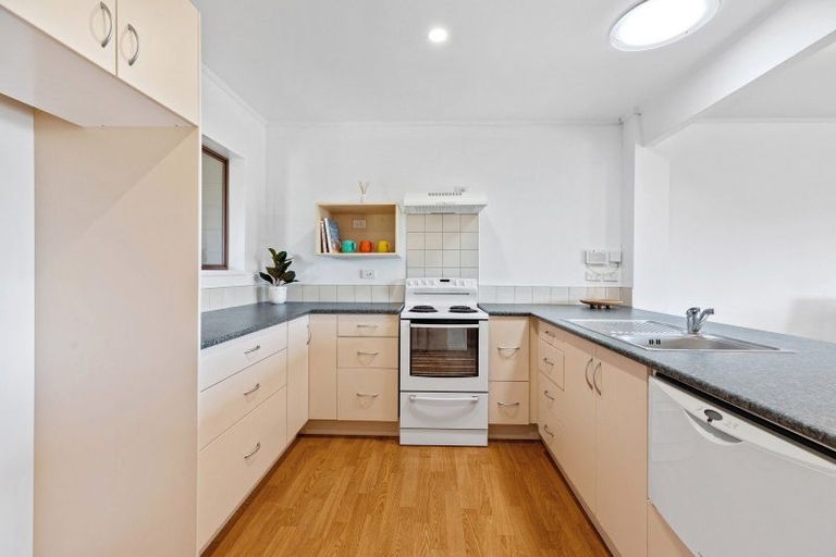 Photo of property in 31 Wickham Place, Hairini, Tauranga, 3112