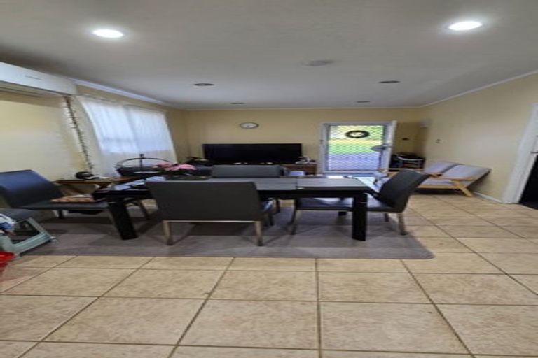 Photo of property in 27 Victoria Road, Papatoetoe, Auckland, 2025