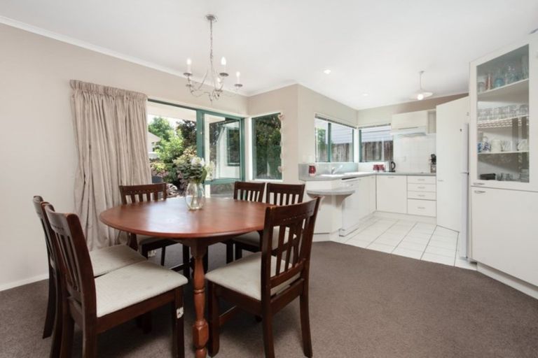 Photo of property in 5 Edgecumbe Way, Tauranga, 3110